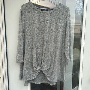 🔥This listing is for a - Kim & Cami Women long Sleeve Shirt Size 1X granite